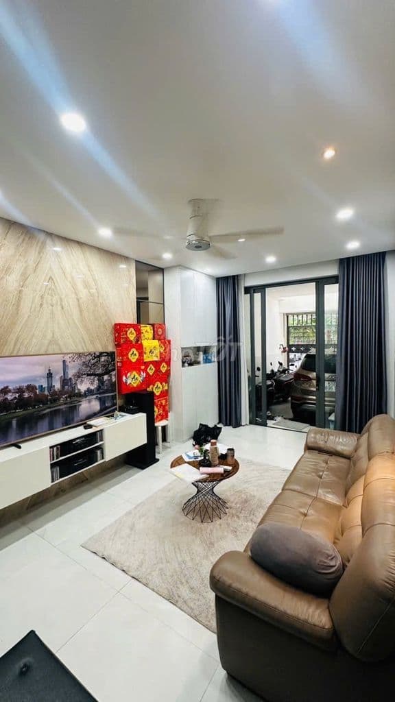 BÁN NHÀ HẺM XE HƠI GẦN NHÀ GA T3 CỘNG HOÀ QUẬN TÂN BÌNH