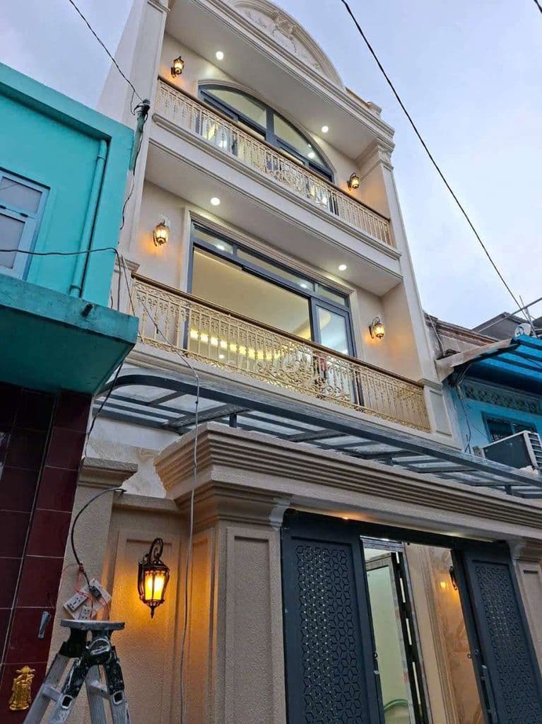 BÁN NHÀ ĐẸP MỚI XÂY 6,9 tỷ ( Quận 4 )