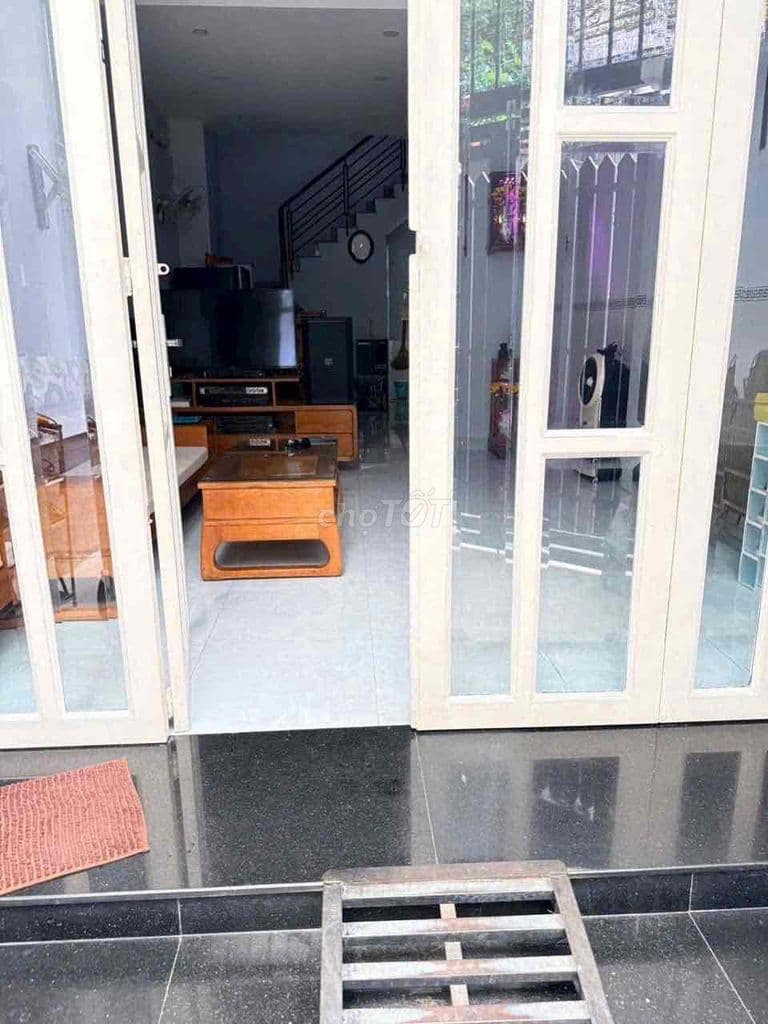 hẻm xe hơi thông Nguyễn Thái Sơn. 4 x14m. trệt 3 Lầu.
