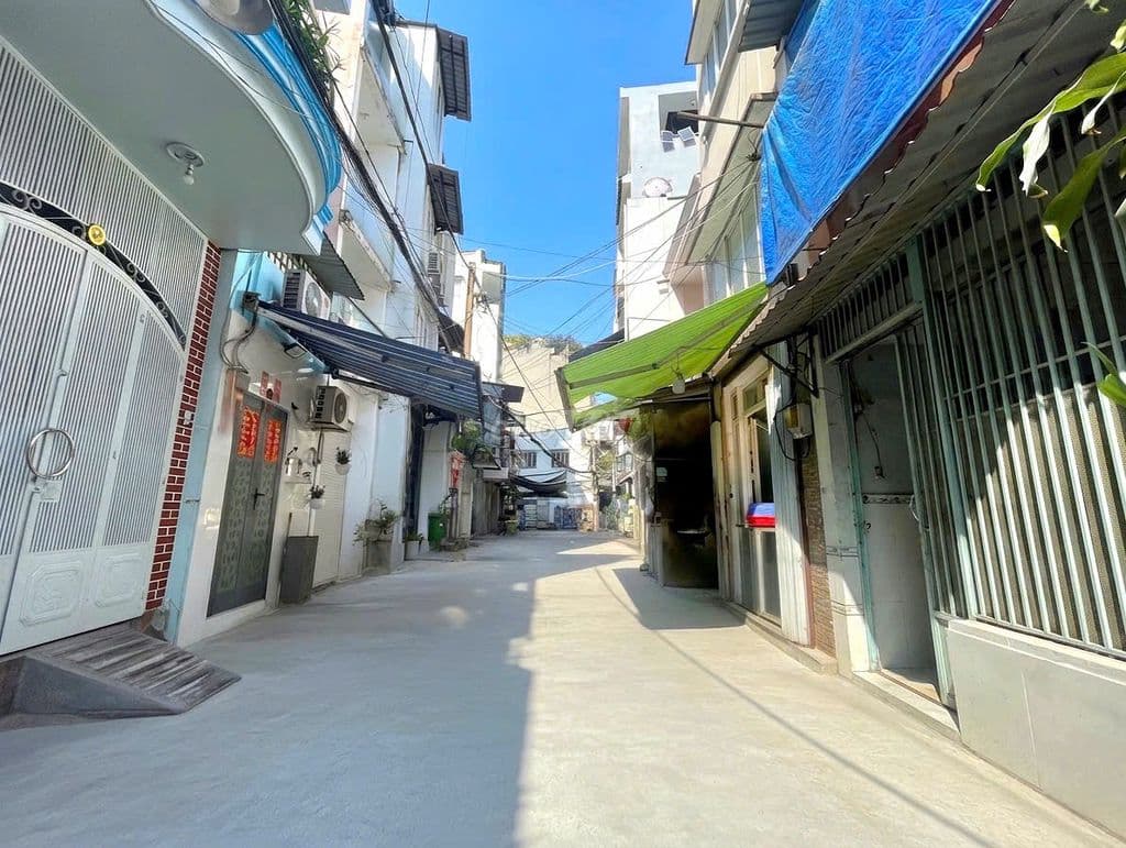 NHÀ ĐẸP QUẬN 10- HẺM OTO 5M-3M1X10M- 3 TẦNG Ở NGAY- NHỈNH 5TỶ - Ảnh 2