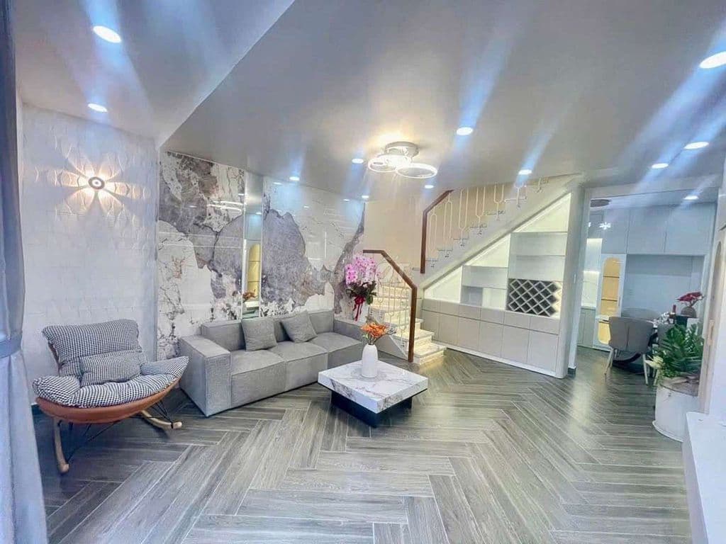 SIÊU PHẨM NHÀ ĐẸP HUỲNH TẤN PHÁT, 40M2, 2 TẦNG TẶNG FULL NT CAO CẤP