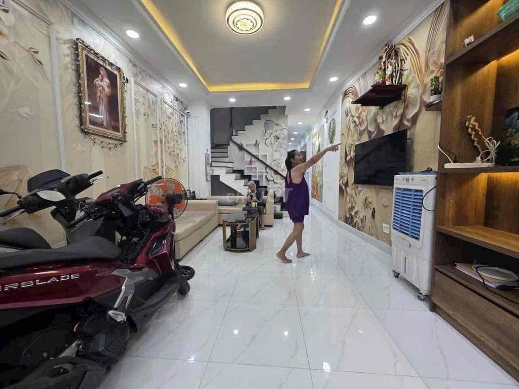 BÁN CĂN NHÀ 1 TRỆT 2 LẦU SÂN THƯỢNG q7 - Ảnh 3
