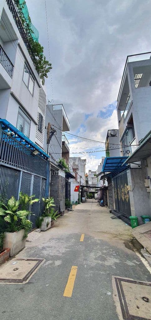 NHỈNH 5 TỶ, 90m2, 5 TẦNG , XE HƠI NGỦ NHÀ GIÁP TÂN PHÚ GẦN TTTM AEON - Ảnh 3