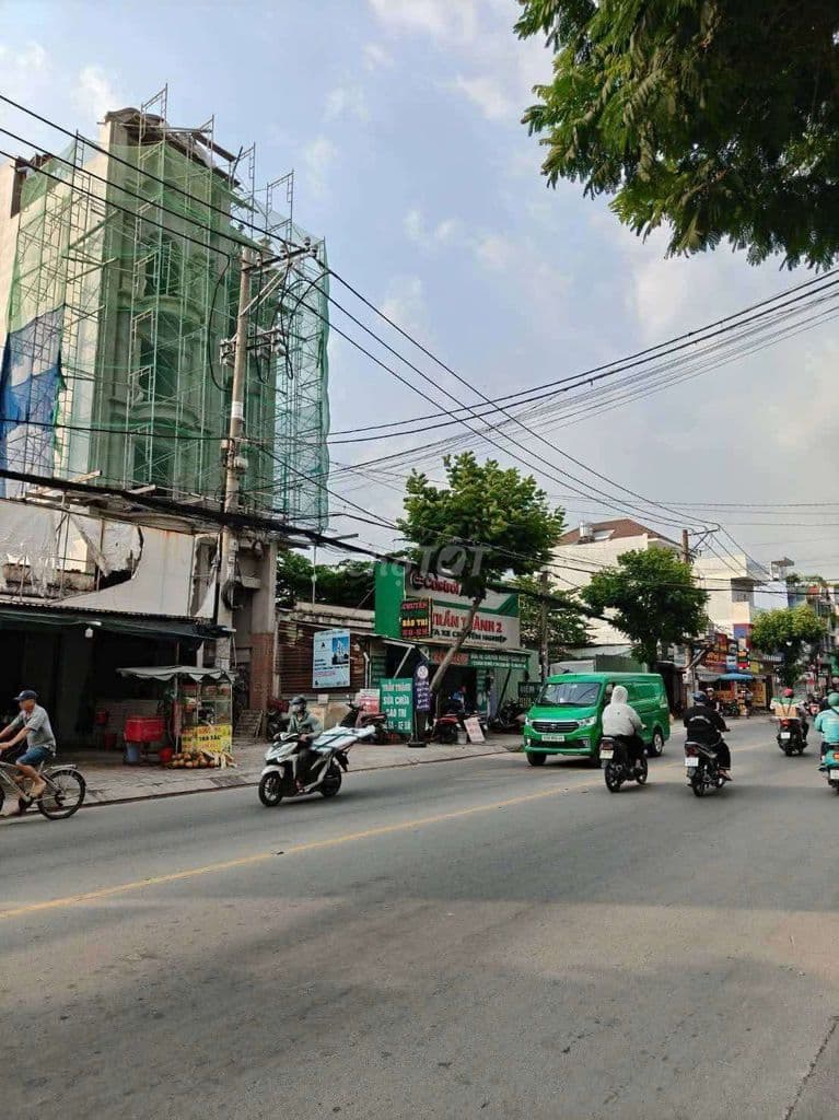 Nhà Phố 7m x 25m. 3 Tầng Mặt Tiền Dương Thị Mười. Ngay Agribank