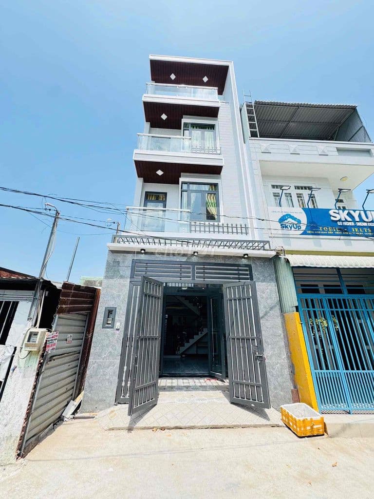 🔥NHÀ ĐẸP HXH 4 TẦNG Ở NGAY VÕ VĂN HÁT - KẾ BÊN ĐH TÀI CHÍNH MARKETING