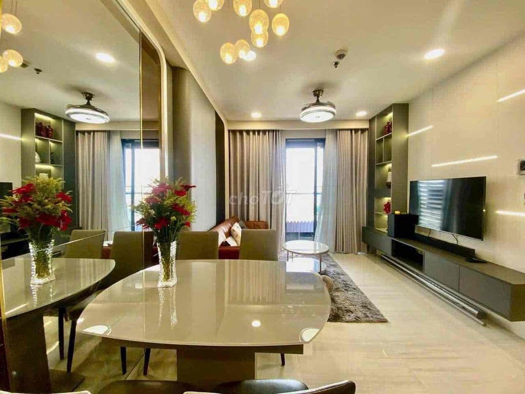 CHÍNH CHỦ BÁN CĂN 2PN Giá tốt 7,1 tỷ ở Kingdom 101, sổ sẵn ***