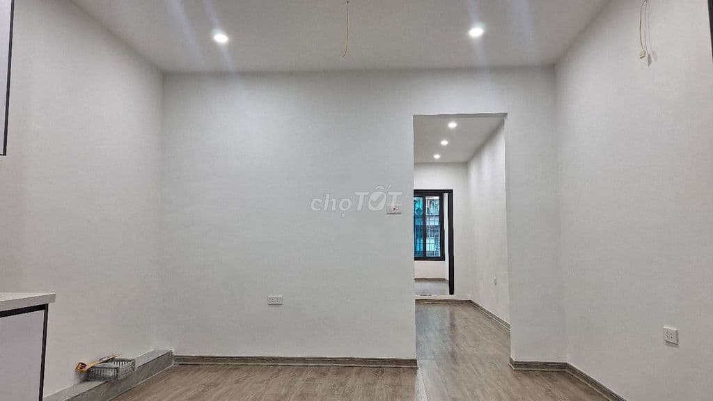 BÁN TẬP THỂ TẦNG 2, khu C13 THANH XUÂN - Ảnh 2