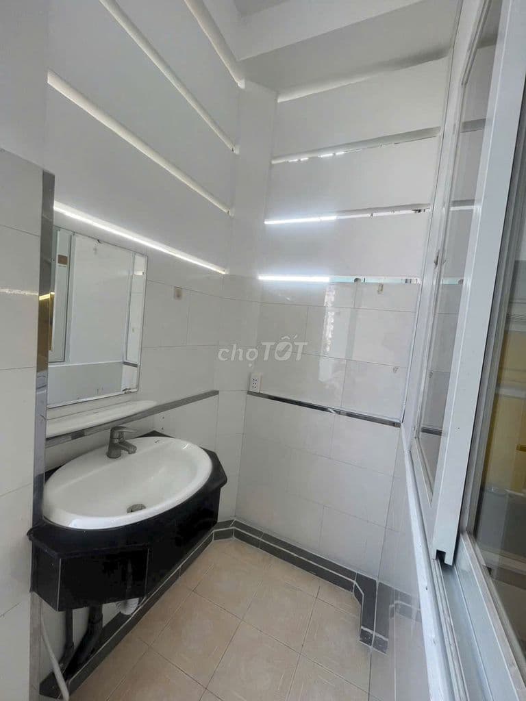 Bán chung cư thang máy Lý Thường Kiệt quận 11, có sổ hồng, 2PN - Ảnh 2