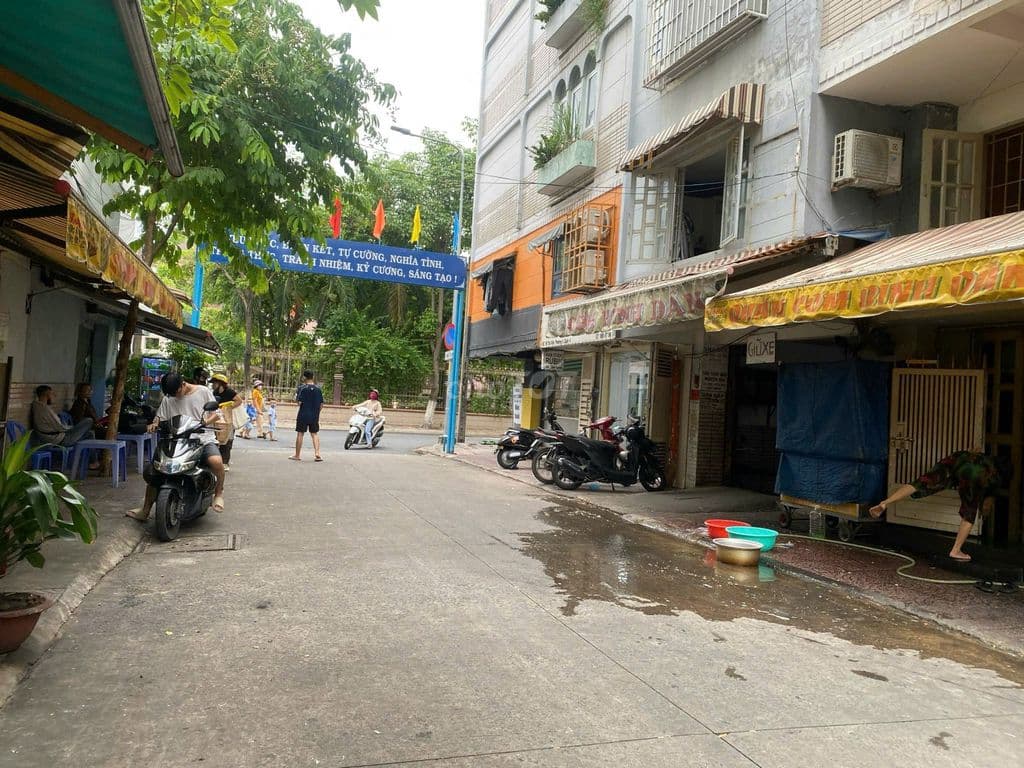 Bán shophouse chung cư Tân Vĩnh, 2PN, đường rộng xe hơi né nhau