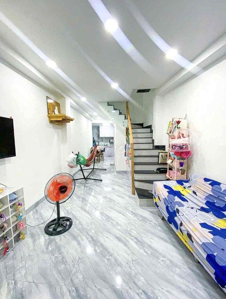 Nhà sát Mặt Tiền Phan Đình Phùng 32m2 1 trệt 1 lầu nhà đẹp giá 4ty5