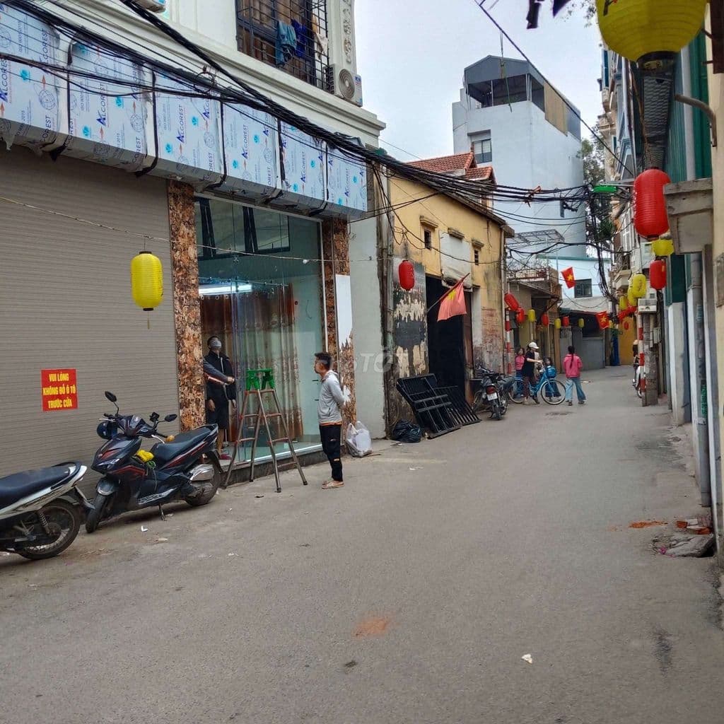 BÁN ĐẤT TẶNG NHÀ CẤP 4 SỔ VUÔNG KHÔNG LỖI - Ảnh 3
