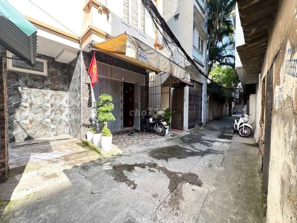 bán nhà Minh Khai lô góc 3 thoáng