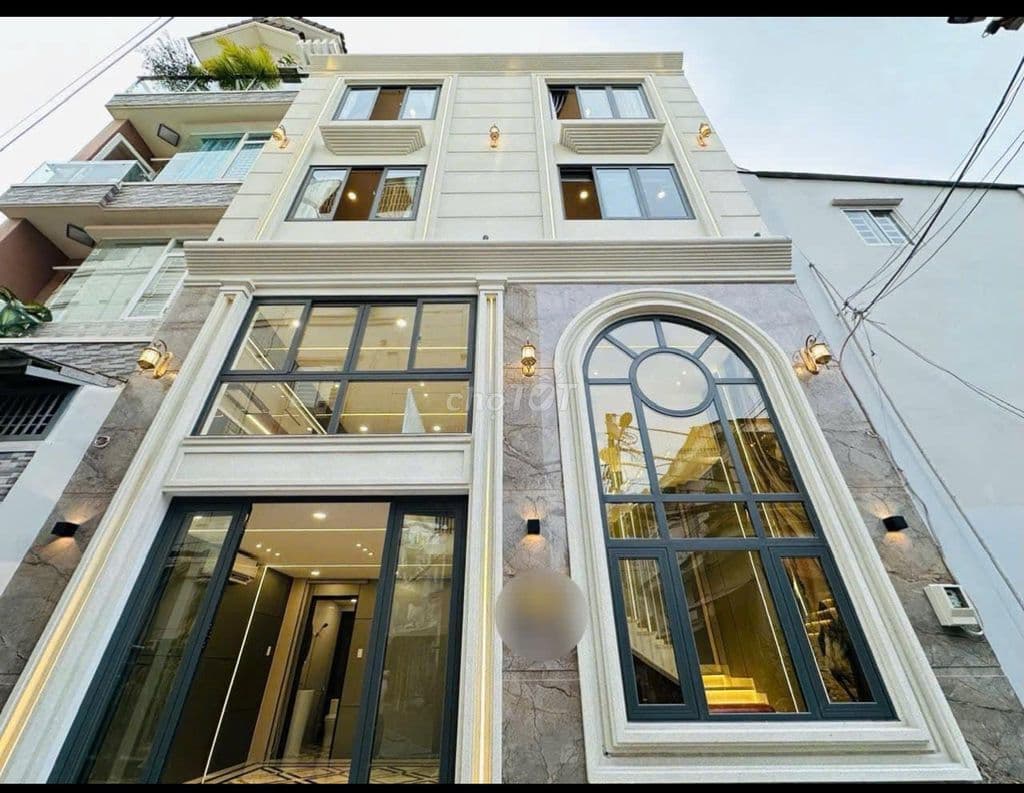 SIÊU PHẨM MỚI ĐẸP LUNG LINH TRUNG TÂM P11 52M ĐÚC 4 TẦNG HẺM THÔNG