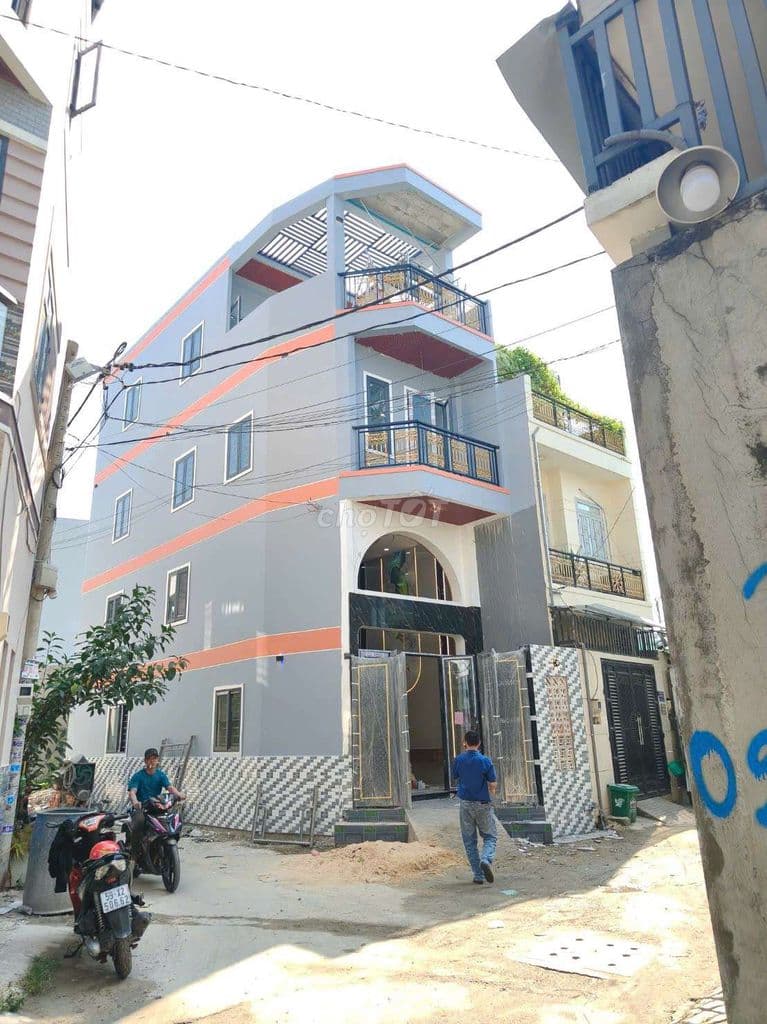 Bán nhà đẹp căn góc hẻm thông, VIP của khu