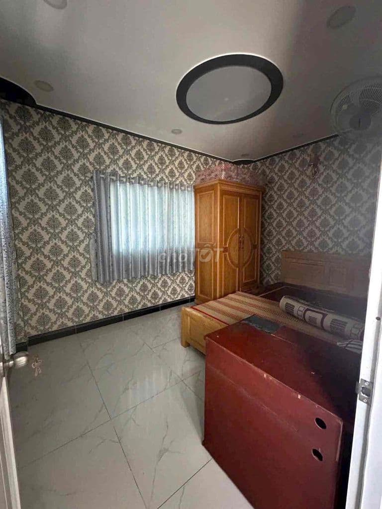 SIÊU PHẨM NHÀ ĐẸP PHẠM THỊ DÂY 2 TẦNG ĐẸP LONG LANH GIÁP QUẬN 12 - Ảnh 3