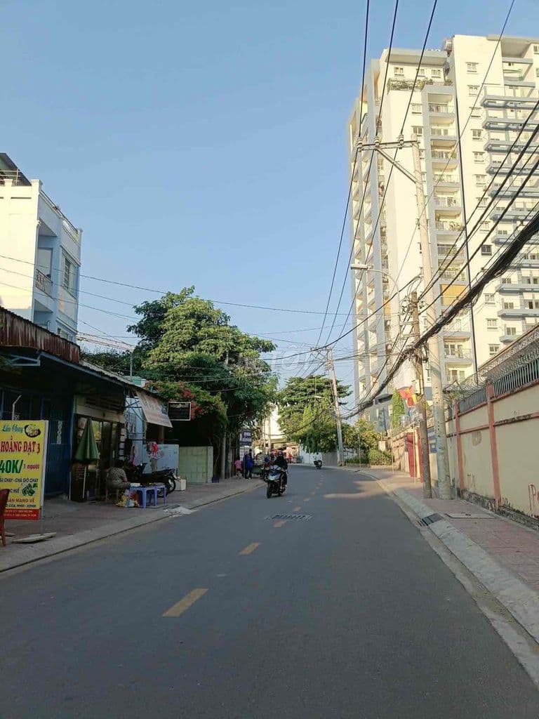 Mua Đất Tặng Nhà Ngay Hoàng Diệu 2 - 123M2 Ngang 4,5M Đường Oto Thông - Ảnh 2