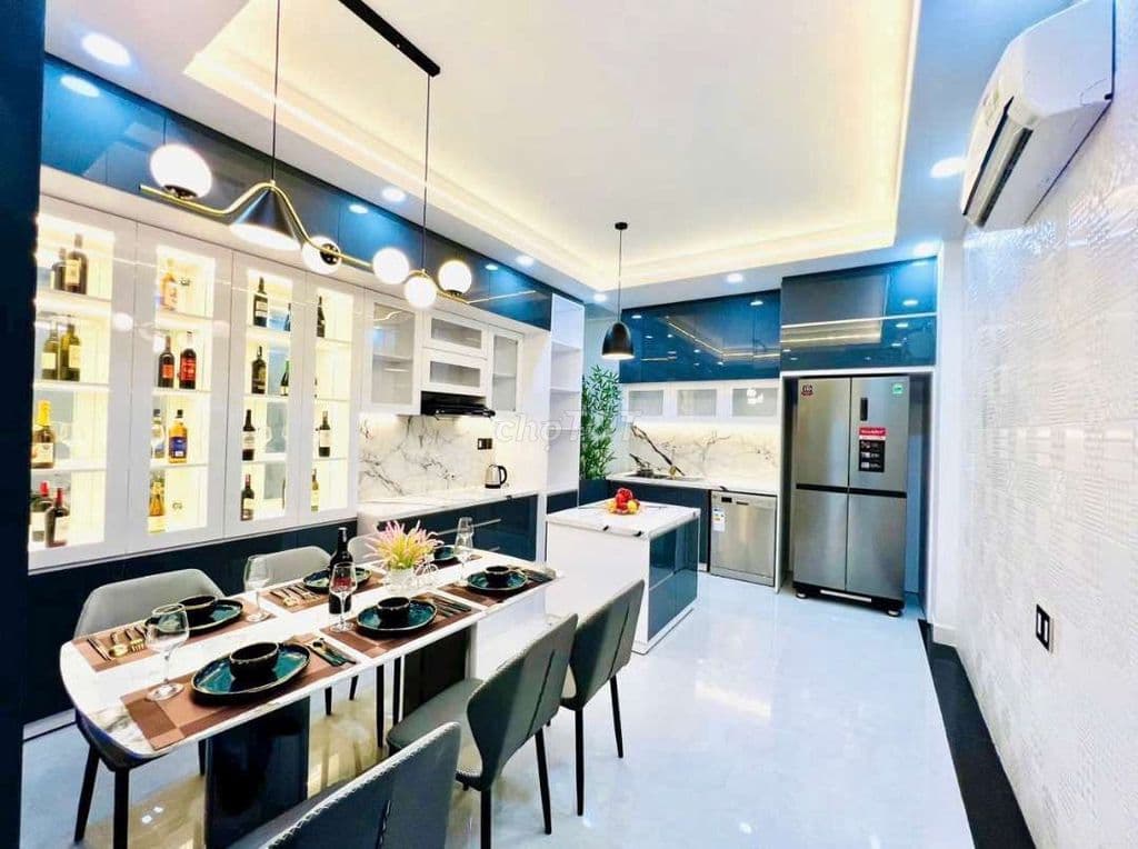 Nhà có Thang Máy, MT Đường Số 43-P14. DT 4,3x25m: 4 lầu - Ảnh 3