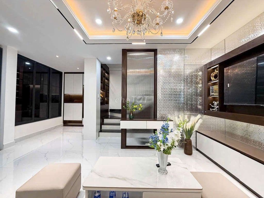 Hot!Bán nhà đối diện chợ phạm văn 2 cách mặt tiền 1 căn 4.5 tỷ - Ảnh 3