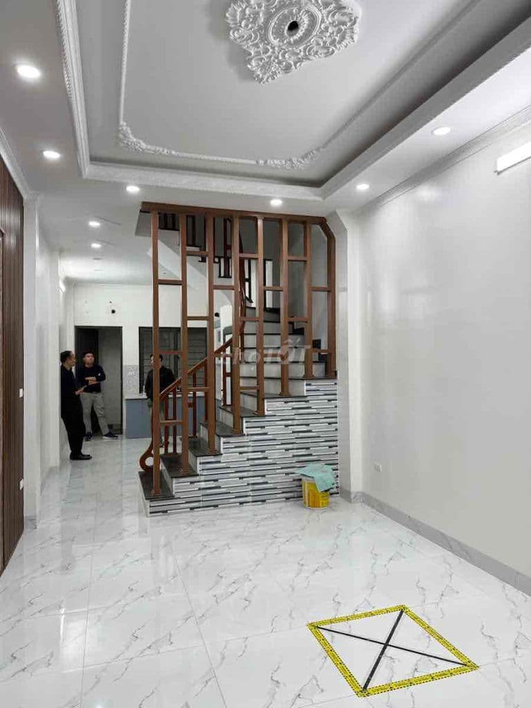 Tầm 120tr/m2 có nhà mới Đông Mỹ-Oto vào nhà-KD-60m*4T;MT4m;5N