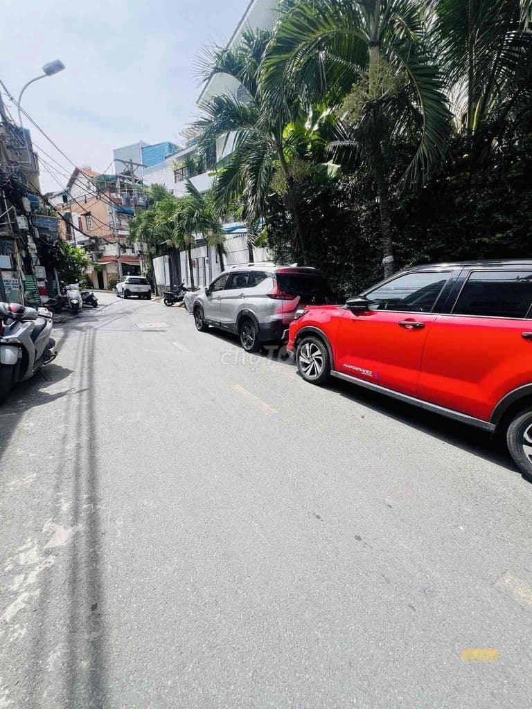 Hẻm xe hơi tránh nhau CMT8, 5.9x11m, 4 lầu Tiện ở hộ gđình Giá 8.1 - Ảnh 2