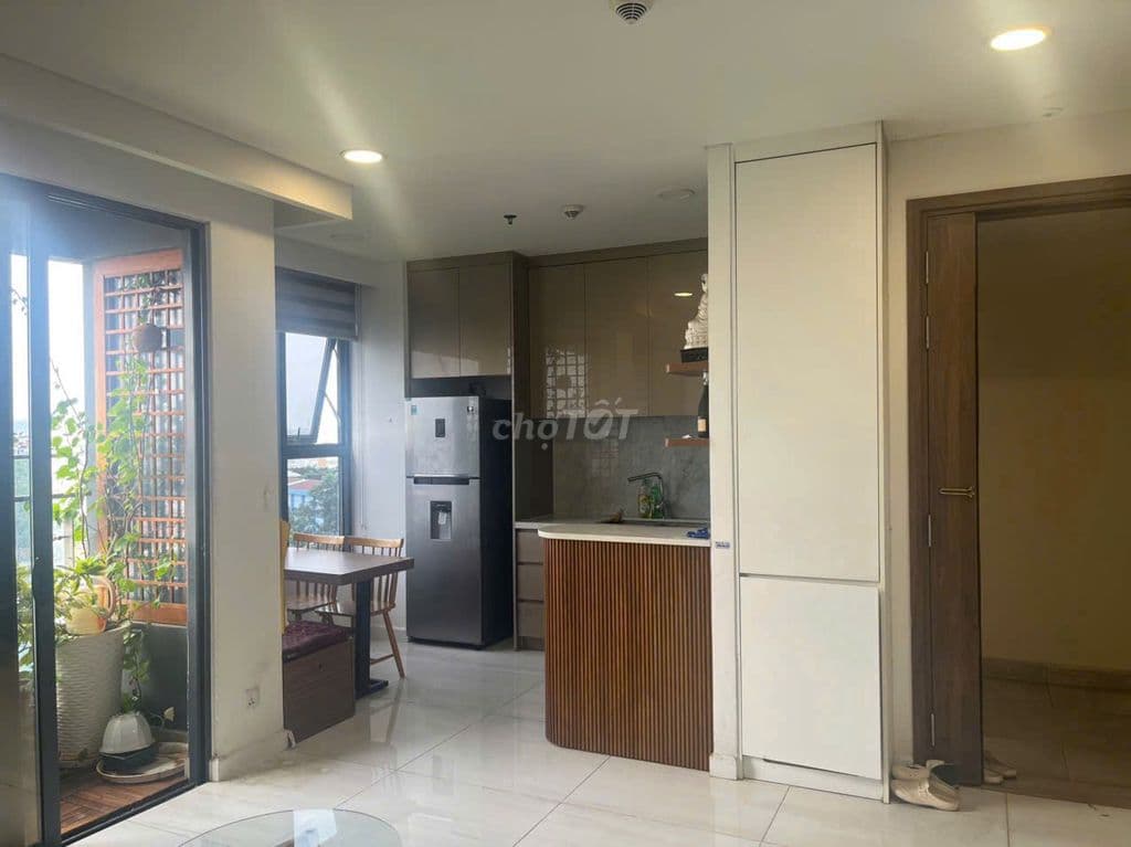 Bán căn hộ 1 Phòng Ngủ Kingdom 101, sổ hồng riêng giá 6 tỷ