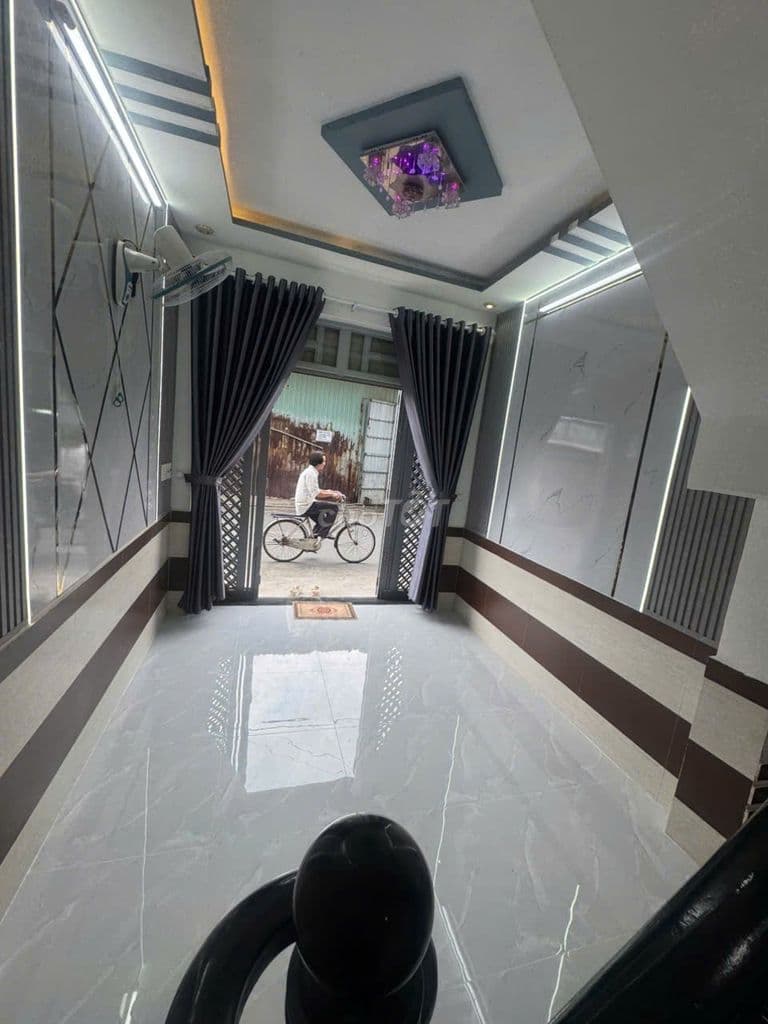 BÁN NHÀ MẶT TIỀN 1,980 TỶ - Ảnh 3