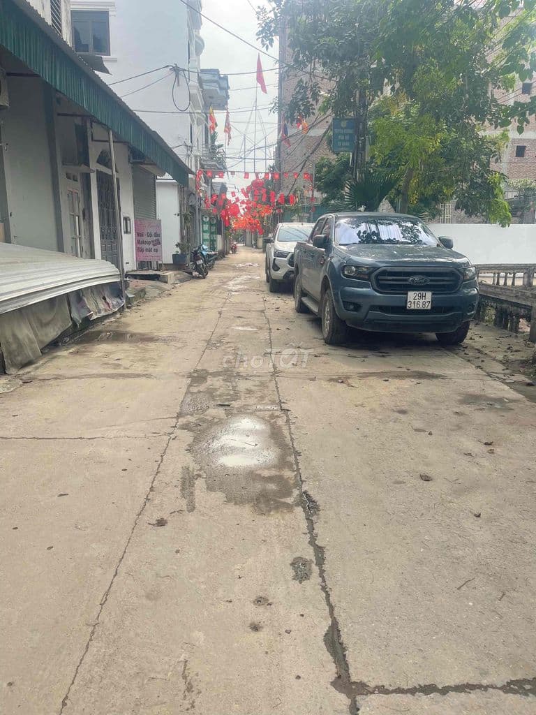 Bán nhà gần vành đai 4 trước cửa ôtô tránh dt 40m giá 4tỷ