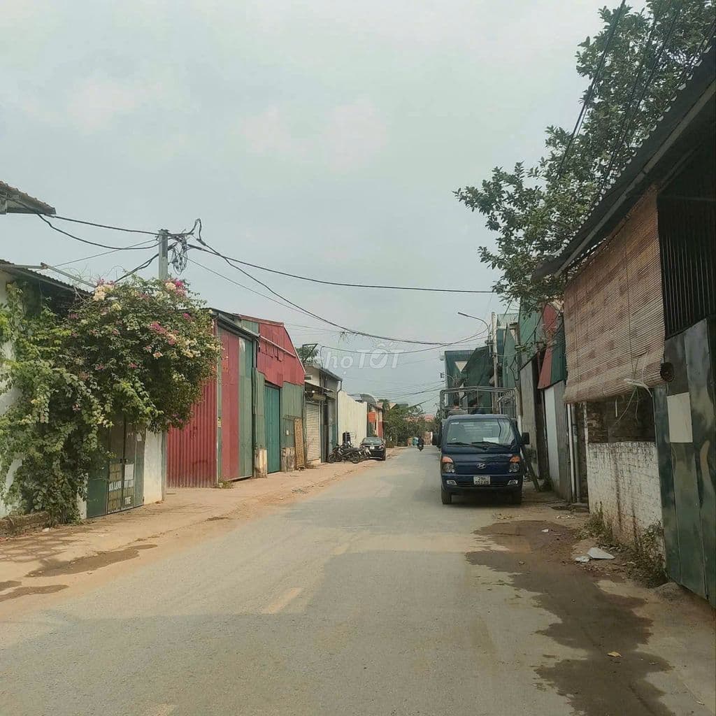 BÁN 240M2 ĐẤT THỔ CƯ LA TINH TRỤC CHÍNH ĐƯỜNG CONTAINER TRÁNH NHAU - Ảnh 2