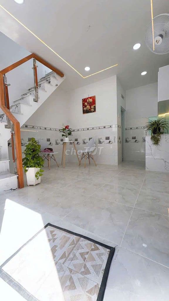 nhà 1 lầu Giá 800tr cách MT Đường trần thị cờ 20m - Ảnh 2