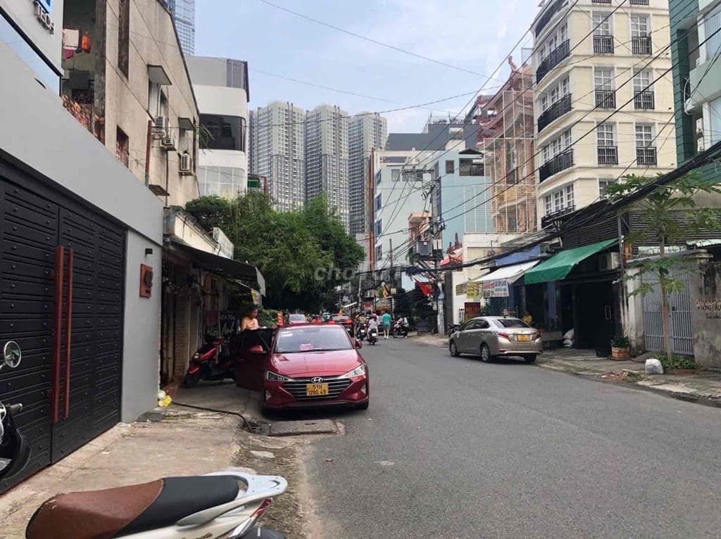 BÁN NHÀ MẶT TIỀN ĐƯỜNG TÂN CẢNG