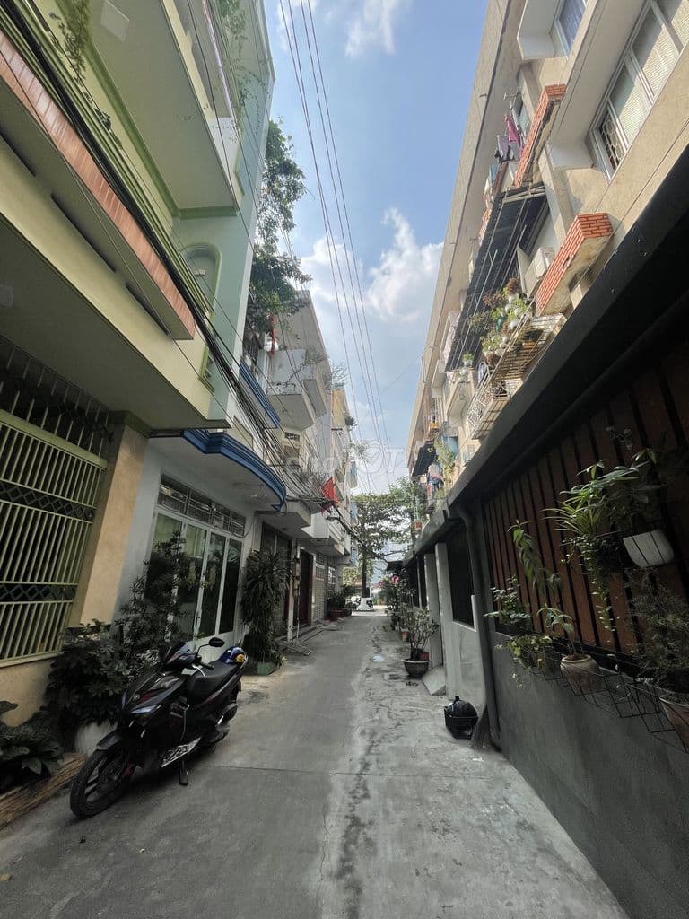 BÁN NHÀ 3 TẦNG – CƯ XÁ ĐIỆN LỰC QUẬN 2