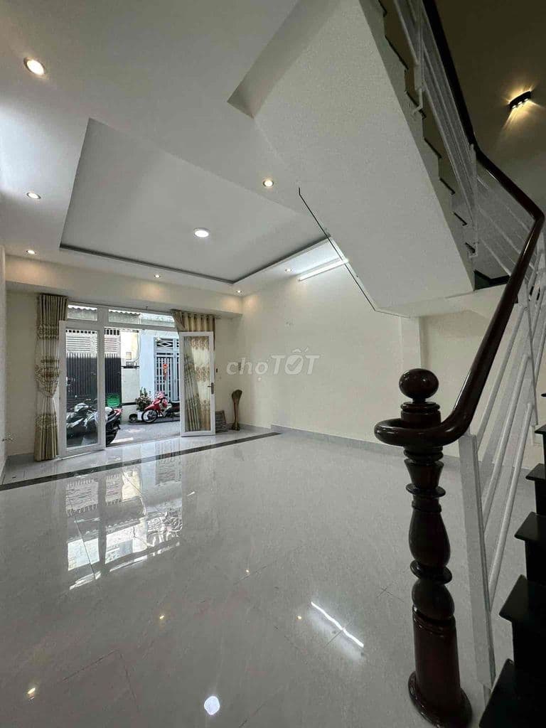 BÁN NHÀ 1 TRỆT 1 LẦU NGAY ĐƯỜNG SỐ 8 THÔNG KDC HỒNG LONG, Sổ Hoàn Công - Ảnh 2