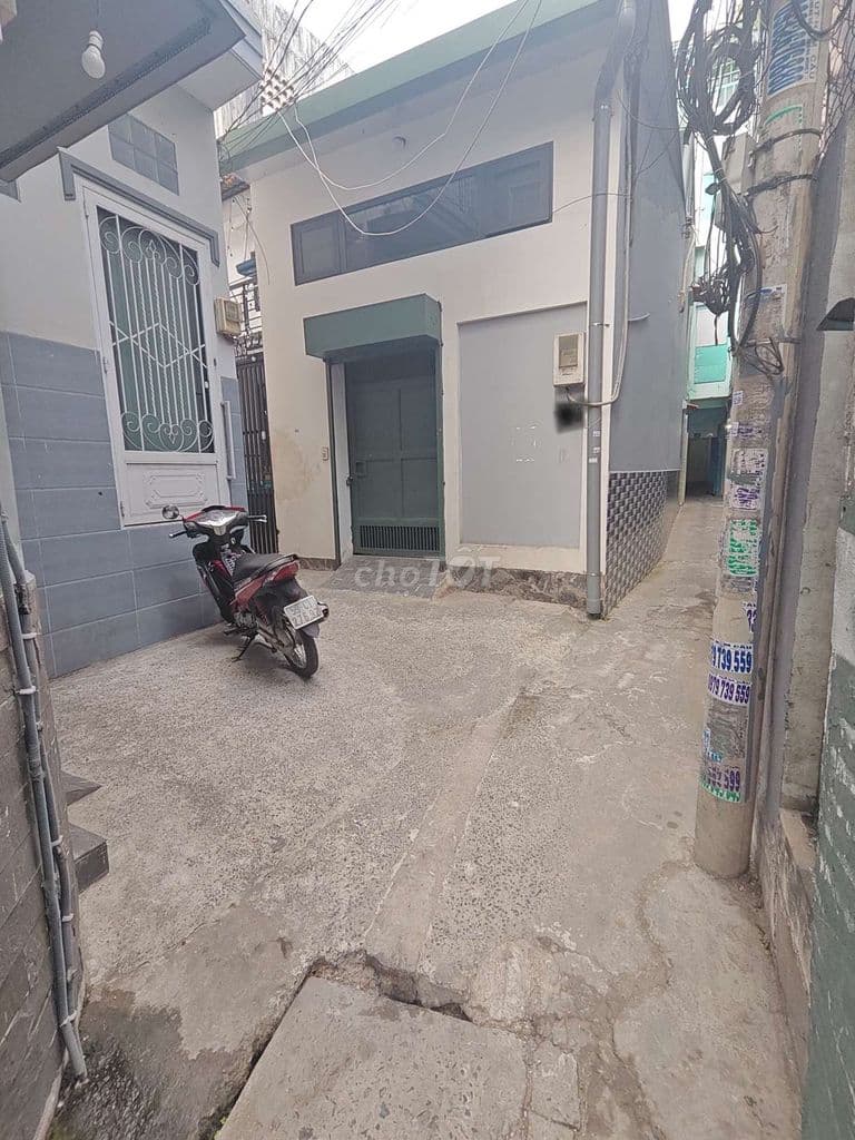 50m2,Giá 5.4x tỷ(tl),đi bộ 5p ra ĐH Ngoại Thương,PN dưới trệt - Ảnh 2