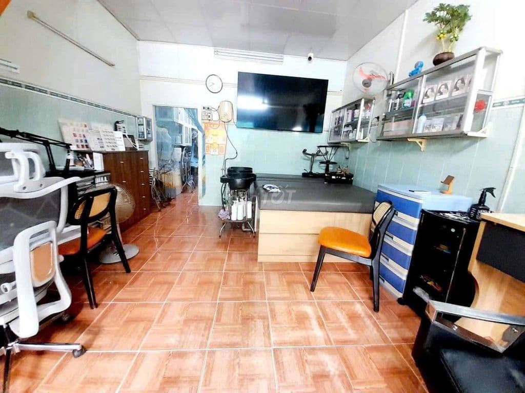 ❤️❤️❤️ Bán nhà 2 tầng, đường xe tải cách Nguyễn Duy Trinh 2 căn, Q.2 - Ảnh 2