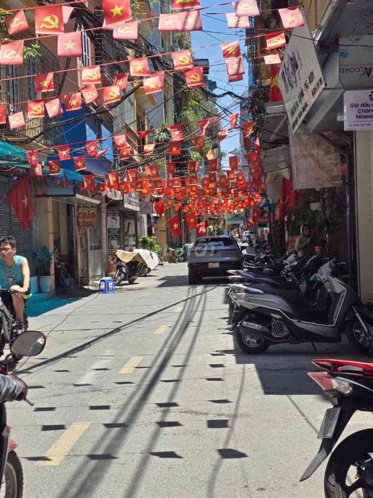 Bán nhà Tân Mai 30m 4T giá 6,3tỷ