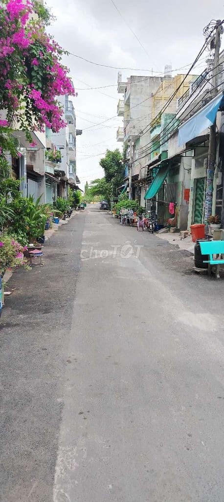 BÁN NHÀ 2 TẦNG - ĐÚC BTCT - DT: 4 X 14 (56M2) ĐƯỜNG TRƯỚC NHÀ 8MTHÔNG