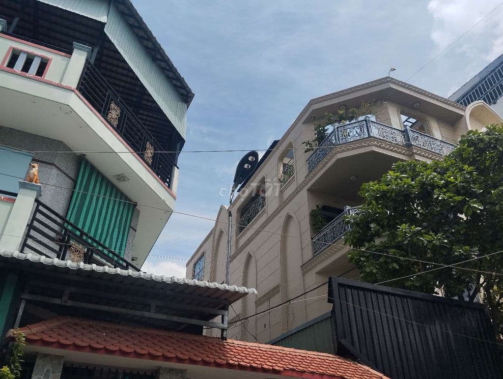 BÁN NHÀ LÊ VĂN QUỚI BHH BÌNH TÂN,118 m² 3 TẦNG HXH CHÍNH CHỦ - Ảnh 2