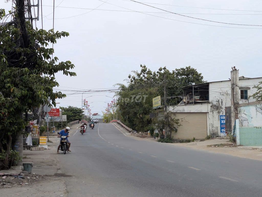 Bán đất mặt tiền tại Nguyễn Duy Trinh, 30 tỷ, 160.8 m2 giá tốt - Ảnh 2