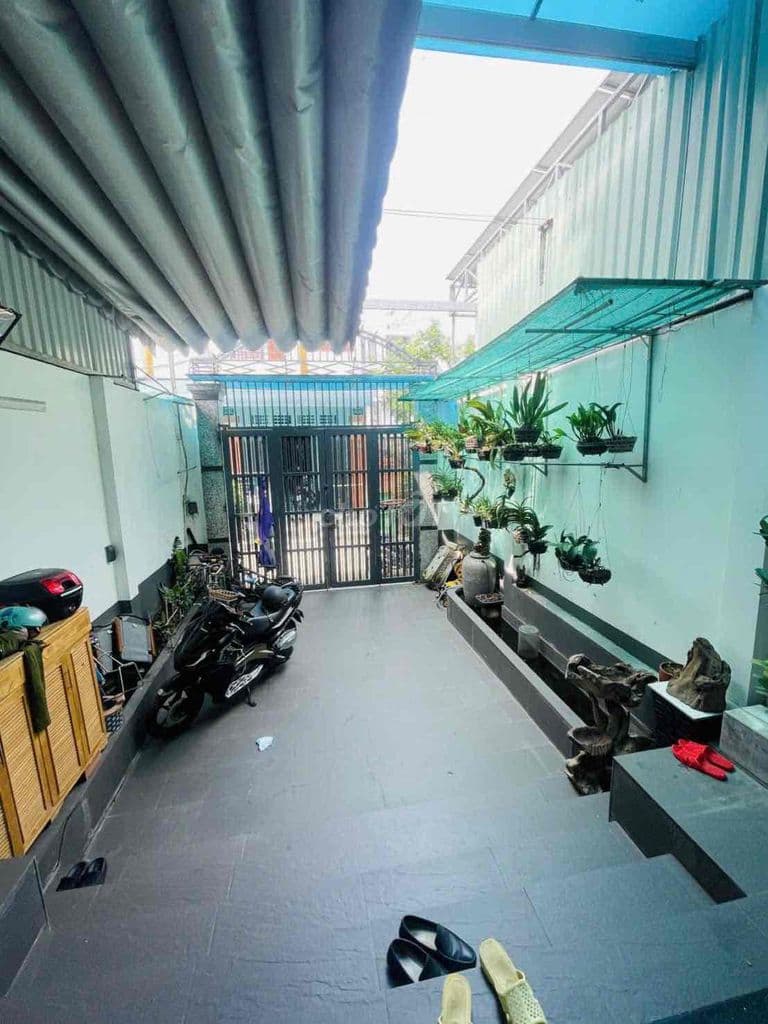 NHÀ ĐẸP 3 TẦNG – HẺM XE HƠI – 104M2 - GẦN VẠN PHÚC CITY - SỔ VUÔNG VỨC - Ảnh 2