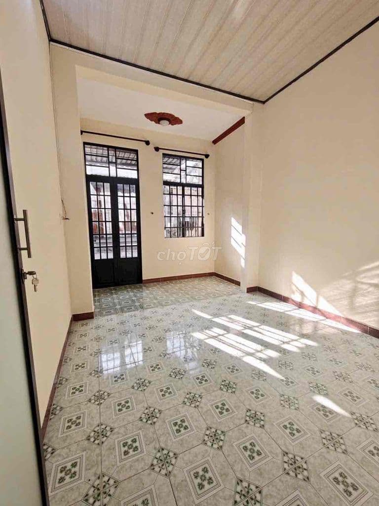 bán nhà hẻm Lê Trọng Tấn gần Trường ĐH Thực Phẩm CN - Ảnh 3