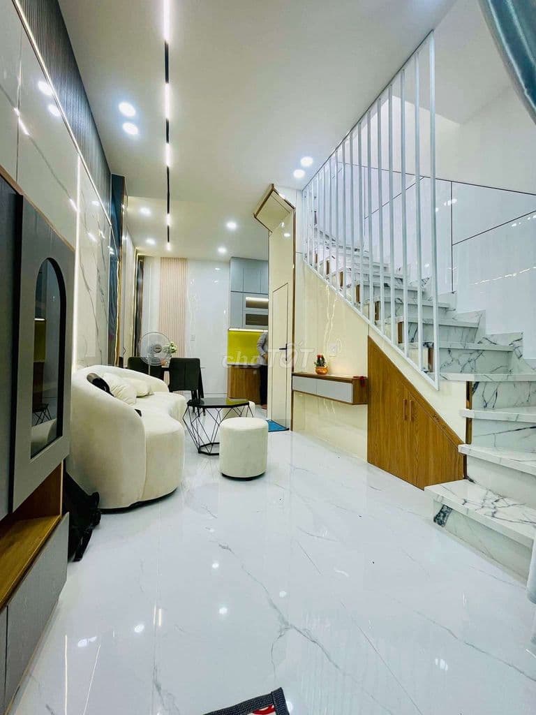 Bán nhà quận 8, giá 950 triệu, sổ hồng riêng - Ảnh 2