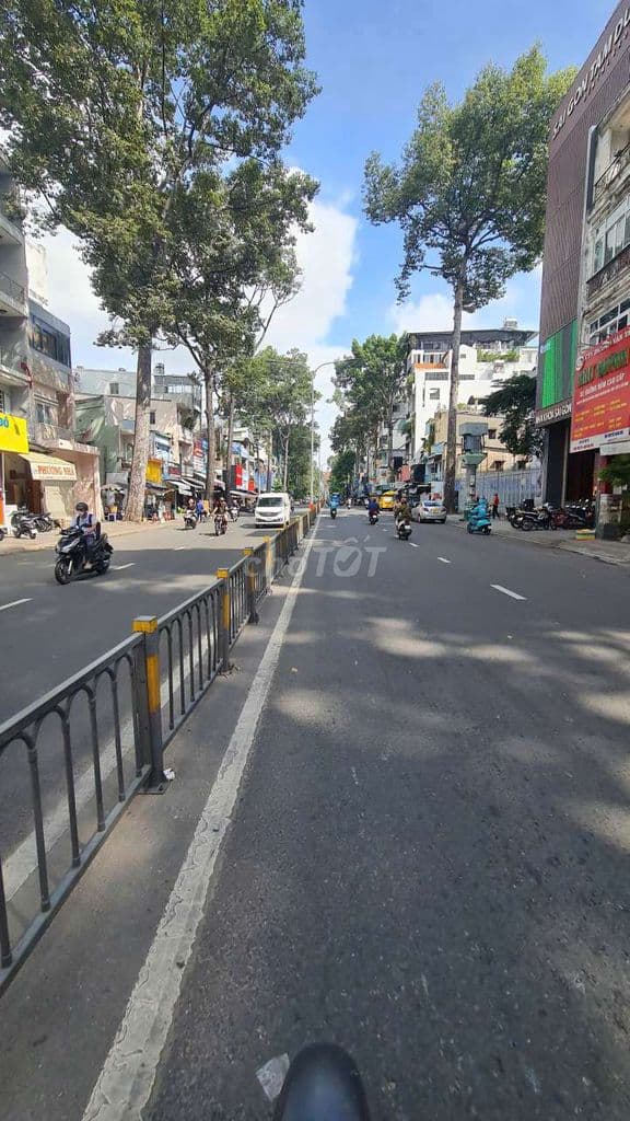 Nhà hẻm Lê Hồng Phong. Phường Vườn Lài.