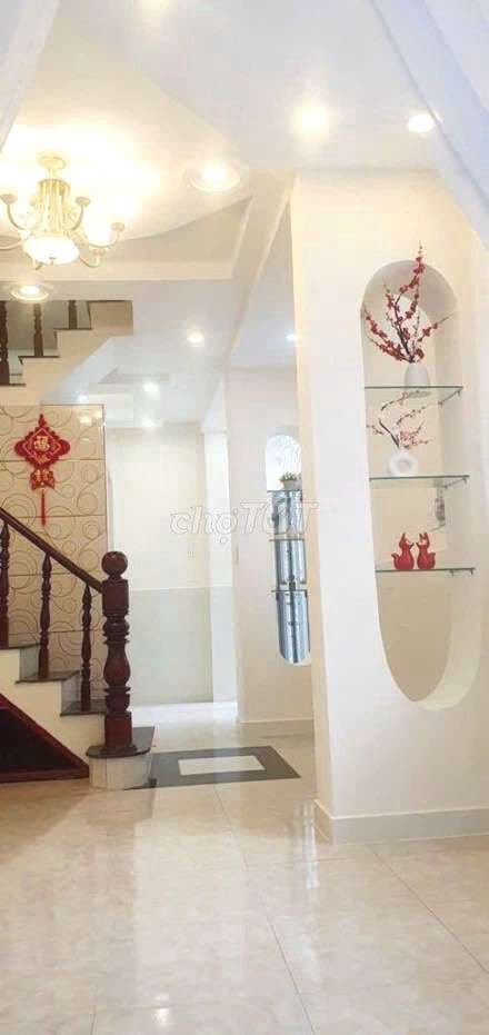 5,6ty. Dương Bá Trạc P2. CĂN GÓC 3 TẦNG BTCT KIÊN CỐ DTai. 3.9M X 10M - Ảnh 2