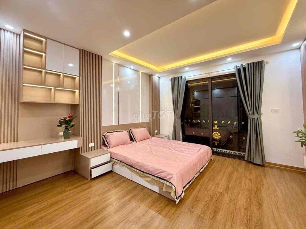 Nhà Pháo Đài Láng, Thoáng Sáng, Ô tô, Ra Phố 50m, Thông, Đủ Đồ, Ở Luôn - Ảnh 2