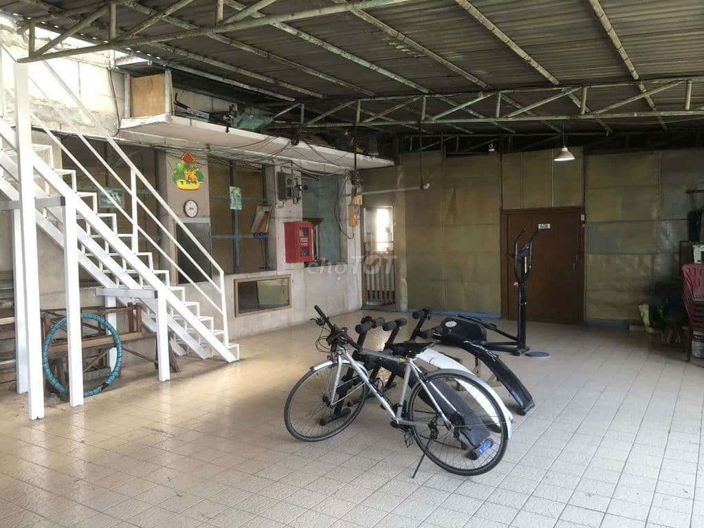 Chính chủ cần bán căn hộ GÓC mặt tiền Trần Hưng Đạo, Q1