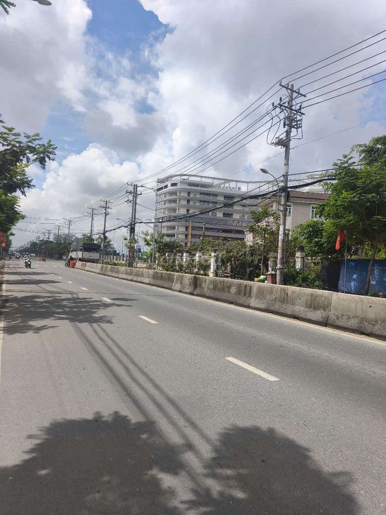 Bán đất mặt đường Nguyễn Cửu Phú 5000m có 2600m thổ cư - Ảnh 3