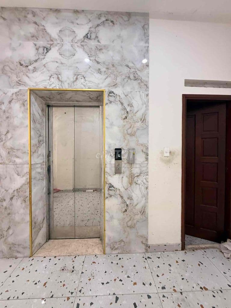 GẤP BÁN - NHÀ MẶT TIỀN - CÓ THANG MÁY - NGAY CHỢ - 6x30 - 7TẦNG - 10.5 - Ảnh 2