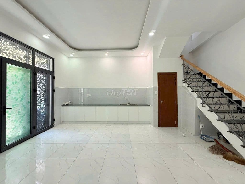 SIÊU PHẨM ! Nhà MTNB 12m Ngay Lũy Bán Bích| DT: 4X 17,5m- 2 Tầng| - Ảnh 2