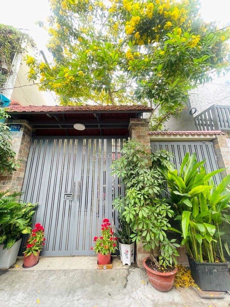 Nhà hiếm 99m2, 2 tầng, hẻm xe hơi, giá rẻ chỉ 8,6 tỷ, Nguyễn Tư Giản