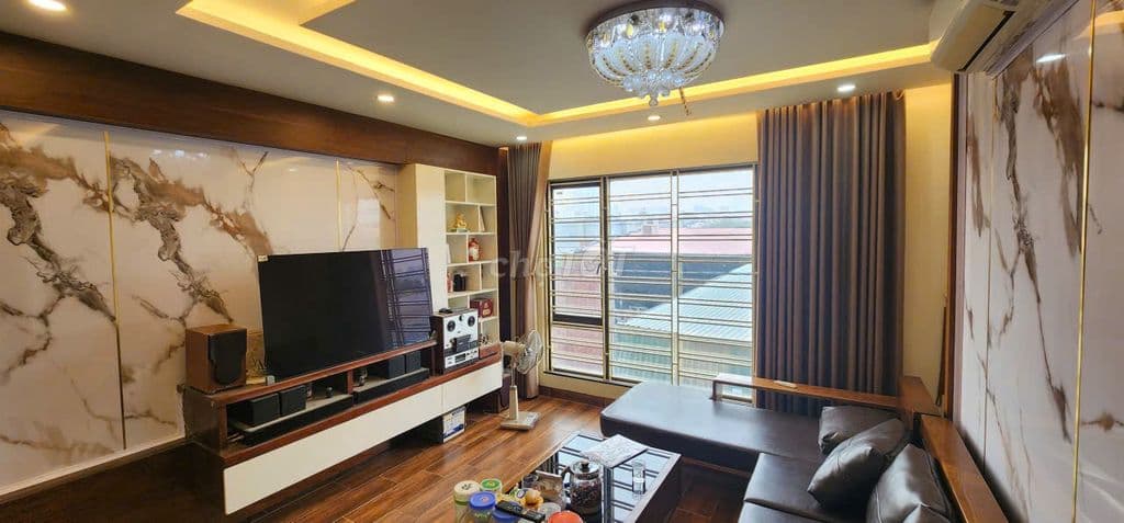 Ô TÔ,Lô góc, Ngõ thông - Vành đai Nhà 5 tầng, nội thất xịn, 4PN